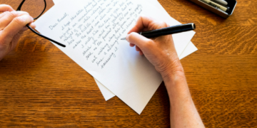 „რაც ქართველების სტუმართმოყვარეობაზე გამეგო, თურმე ყველაფერი პირიქით ყოფილა.. დეტალურად მოგიყვები ახლა ყველაფერს..“ – ჩინელი ბიჭის წერილი დედას