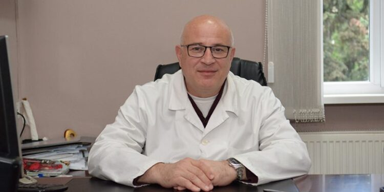 კეფა ამტკივდა და წნევის ბრალი იქნება, ეს არის ყველაზე დიდი და სამარცხვინო მითი – რის შესახებ გვაფრთხილებს ცნობილი ნევროლოგი?