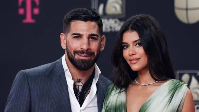 “დაქორწინდი კაცზე, რომელიც პრობლემების დროს ღმერთს მიმართავს და არა სხვა ქალებს… არ მენანები…” – ღალატი თუ აქტივების გაყოფა? ესპანური მედია ილიასა და ჯორჯინას დაშორების მიზეზებზე