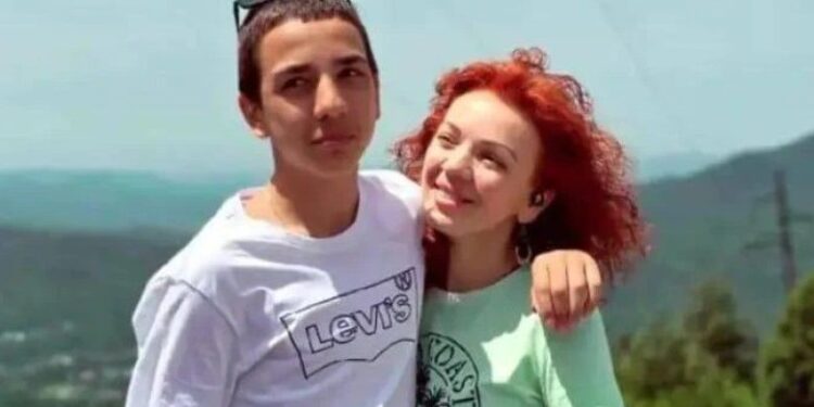 „უკიდეგანოდ ამაყი და ბედნიერი ვარ…“ – ბათუმში გაუჩინარებული მოზარდის დედა მიმართვას ავრცელებს