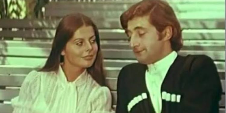 როგორ გამოიყურებიან წლების შემდეგ ანდრეა ჩუნდერლიკოვა და ბადრი კაკაბაძე ყველასთვის საყვარელი ფილმიდან?