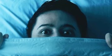 რა იწვევს ძილში უეცარ შეკრთომას და როგორ უნდა აირიდოთ ეს პრობლემა თავიდან – ექიმის განმარტება