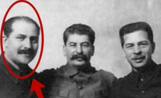 ვერაფრით გამოიცნობთ, ვინ არის სტალინის გვერდით ფოტოზე- სენსაციური ფაქტი, რომელმაც ისტორია შეცვალა!