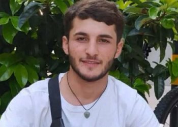 ახალგაზრდა ტრაგიკულად დაიღუპა! – ვინ არის გარდაცვლილი ბიჭი და რა ინფორმაციას ავრცელებს საჯარო სკოლა?