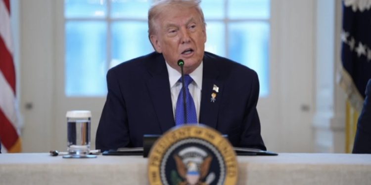 ტრამპი ირანთან დაკავშირებით ყველასთვის მოულოდნელ განცხადებას ავრცელებს