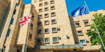 პროკურატურამ დააკავა პირი, რომელმაც დაზარალებულის Facebook-ის ანგარიშზე მოიპოვა უკანონო წვდომა, გადმოწერა და შეინახა მისი ინტიმური შინაარსის ფოტო და ვიდეომასალა და აშანტაჟებდა