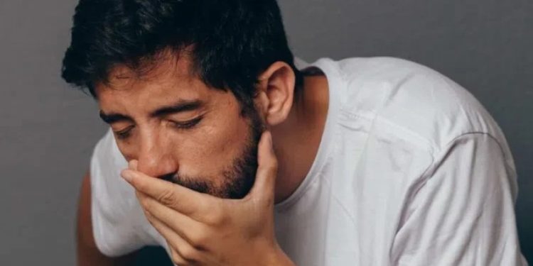 დაუყოვნებლივ მიმართეთ ექიმს! – კიბოს 3 ნიშანი, რომელიც, შეიძლება, ჭამის დროს გამოვლინდეს