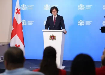 ირაკლი კობახიძის განცხადებით, ბრიტანული სანქციების საპასუხოდ საქართველოს ხელისუფლებას ბრიტანეთთან დიპლომატიურ ურთიერთობებში ცვლილებები არ ექნება, მათ შორის არ მოხდება არც ელჩის ქვეყნიდან გაძევება