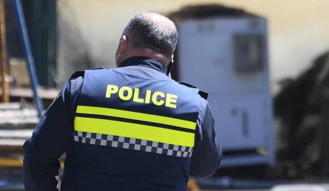 პირს, რომელმაც კასპში, დაკავების მიზნით მისულ სამართალდამცველებს ცეცხლი გაუხსნა, ბრალდება წარედგინა