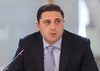 რომეო მიქაუტაძის თქმით, ერთი კვირის წინ პროკურატურას საპროცესო შეთანხმების გაფორმების თხოვნით მიმართა