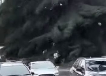 (VIDEO) ,,მგონი მოიყოლა” – ნახეთ, რა კადრები ვრცელდება თბილისიდან სადაც ძლიერი ქარია